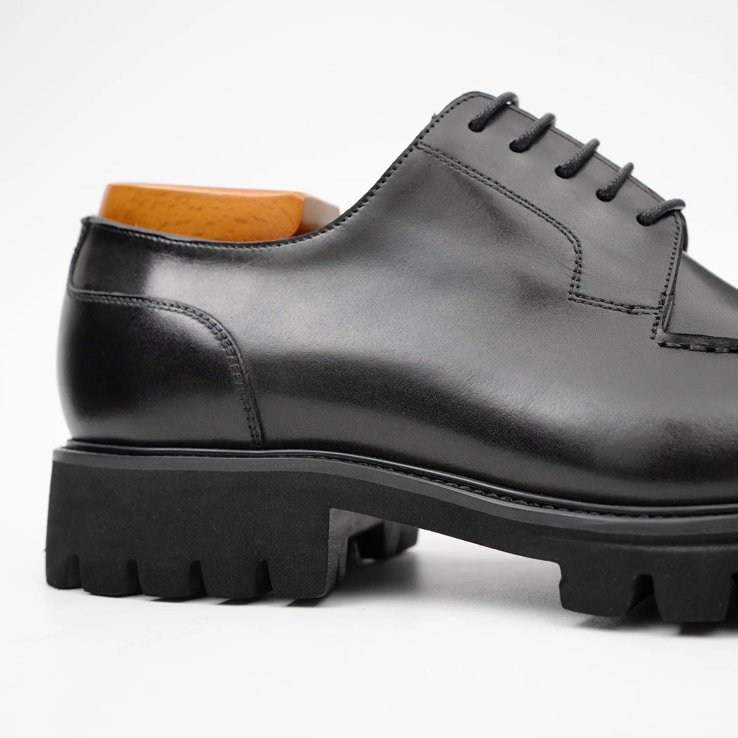 Men's Classic Black Derby Leather Shoes with Lug Sole