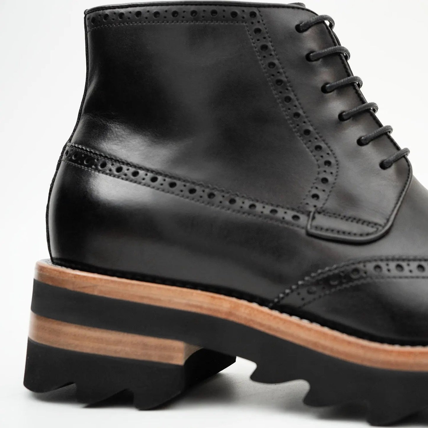 Side - Zipper Martin Boots Black